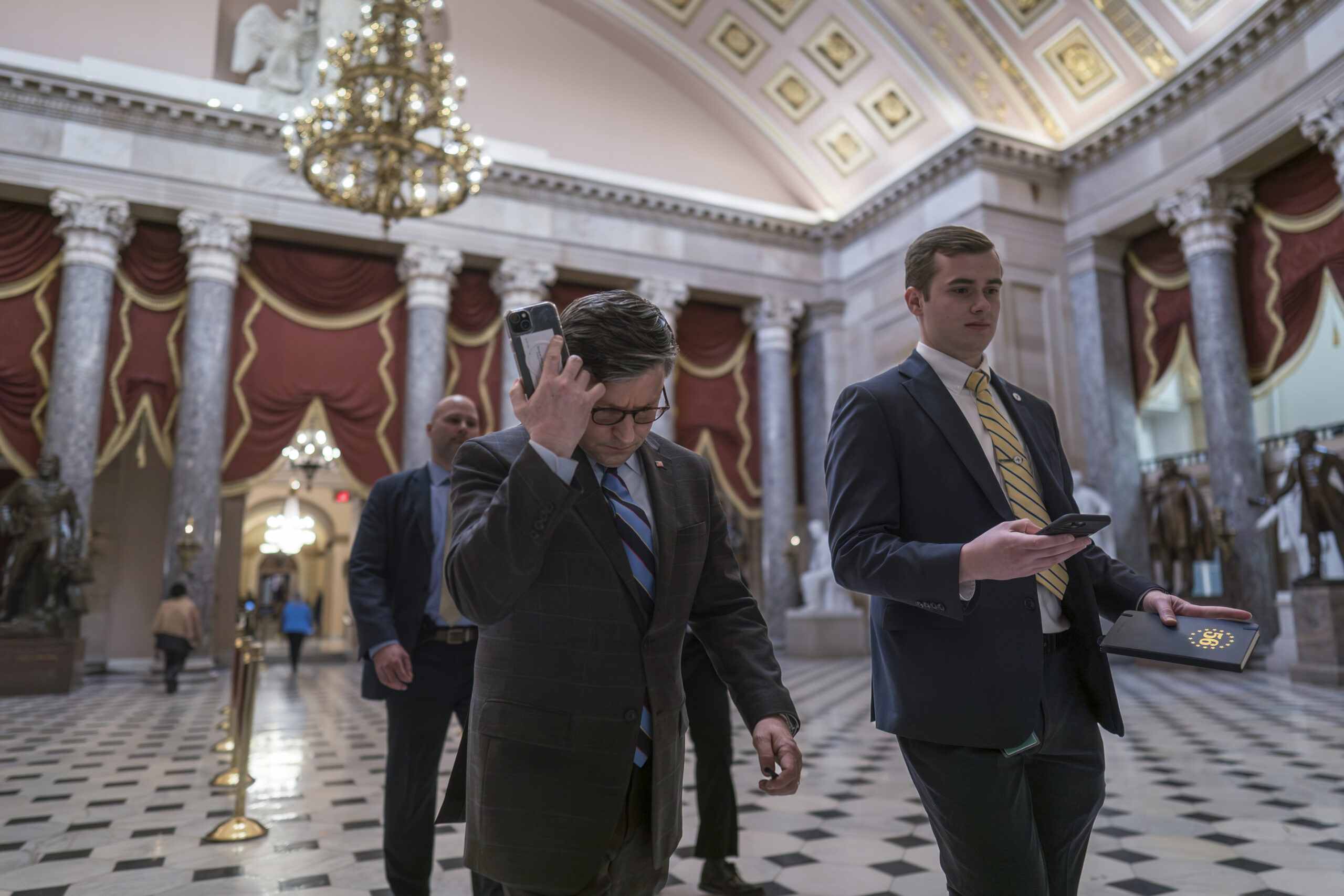 Ukraine aid hangs by a thread as crucial Senate vote could kill $60 billion bill