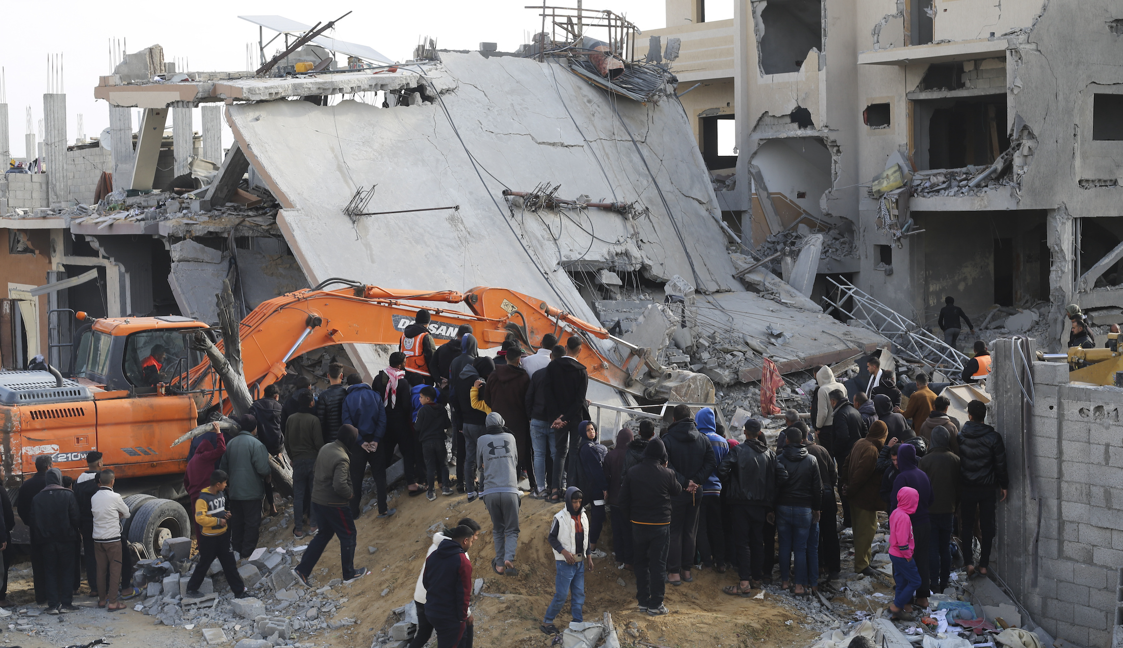 Hamas flexible over ceasefire, but ready to continue fighting: political leader