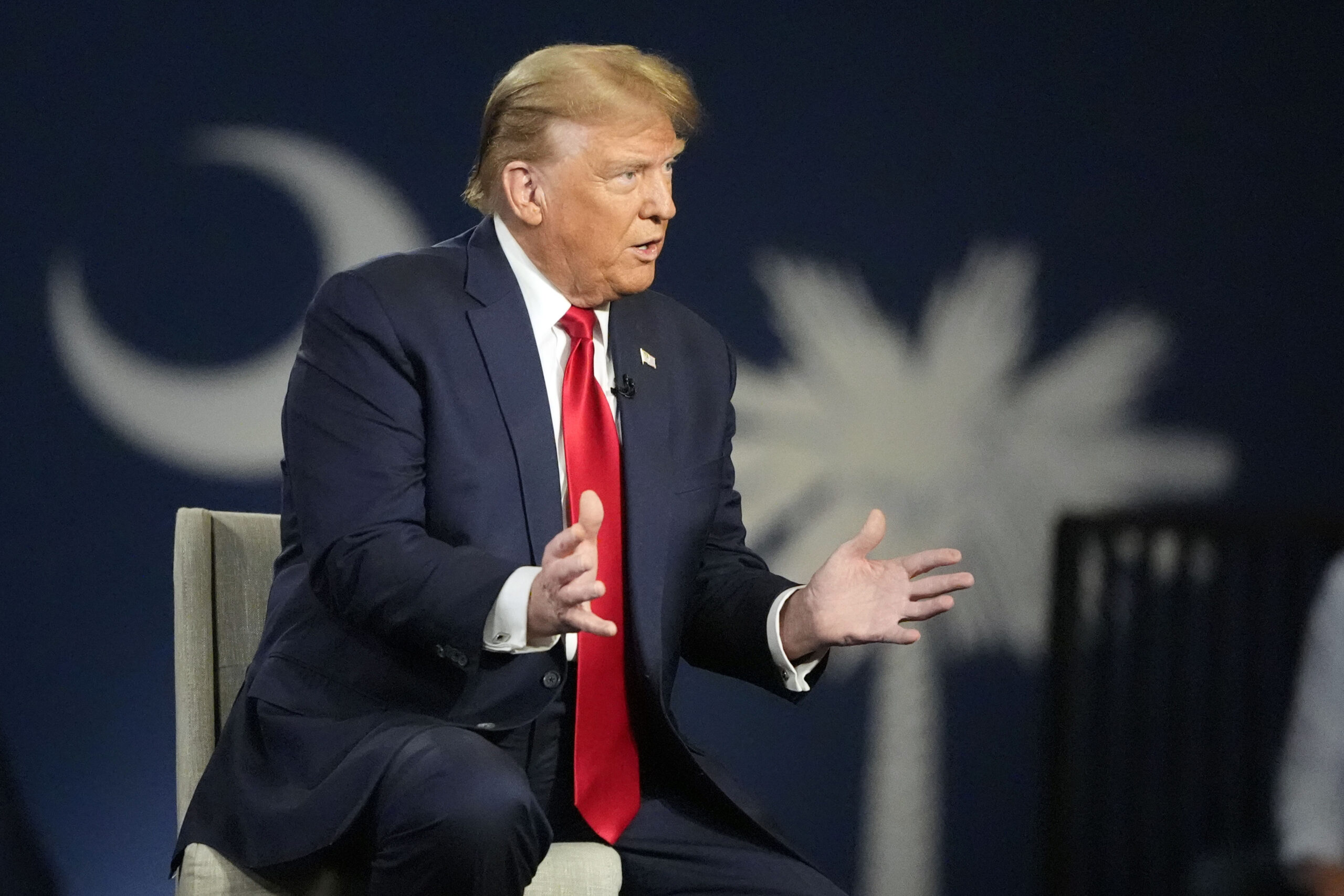 Trump compares his legal woes to Putin critic who died in prison: ‘A form of Navalny’