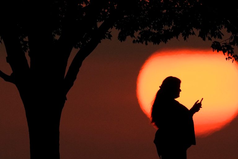 Mass cellphone outage sparks fear of communications, electric grid failure