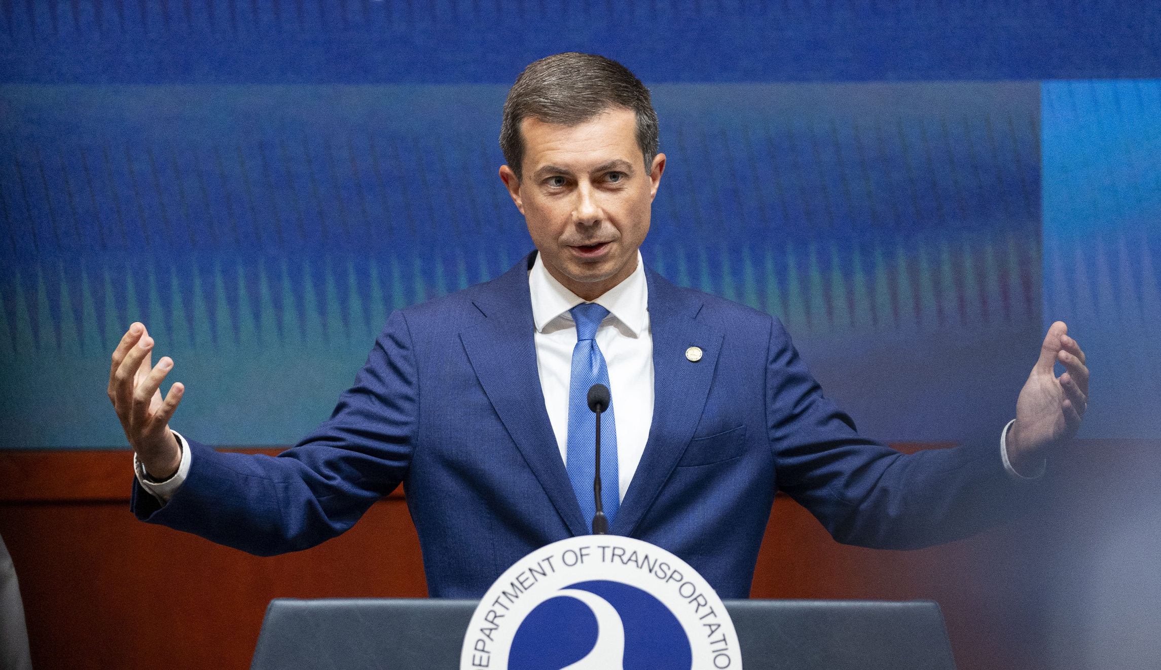 Buttigieg claims Biden is ‘doing everything that he responsibly can’ regarding border crisis