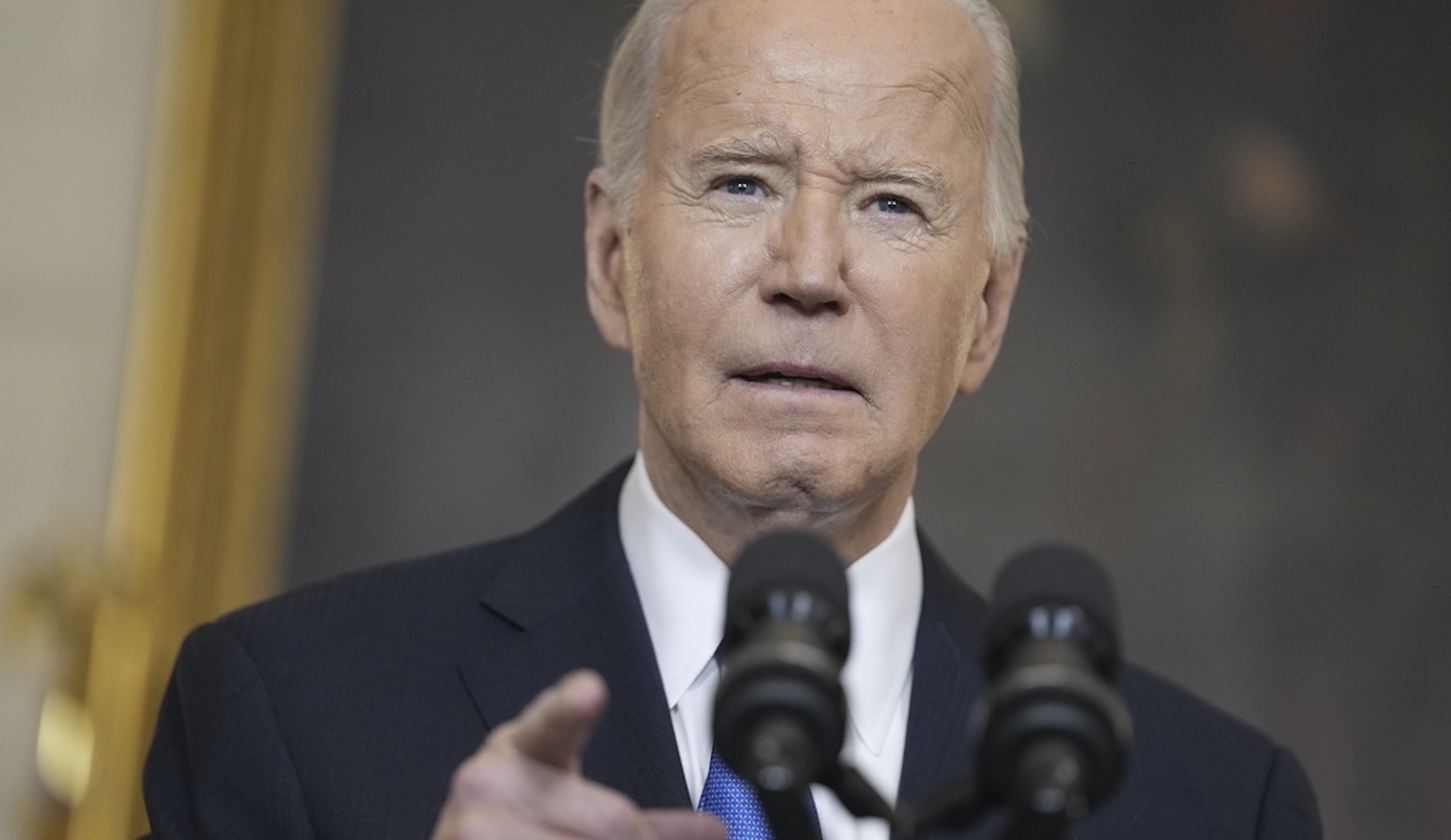 Biden urges Johnson to bring Senate’s Ukraine funding bill to House floor