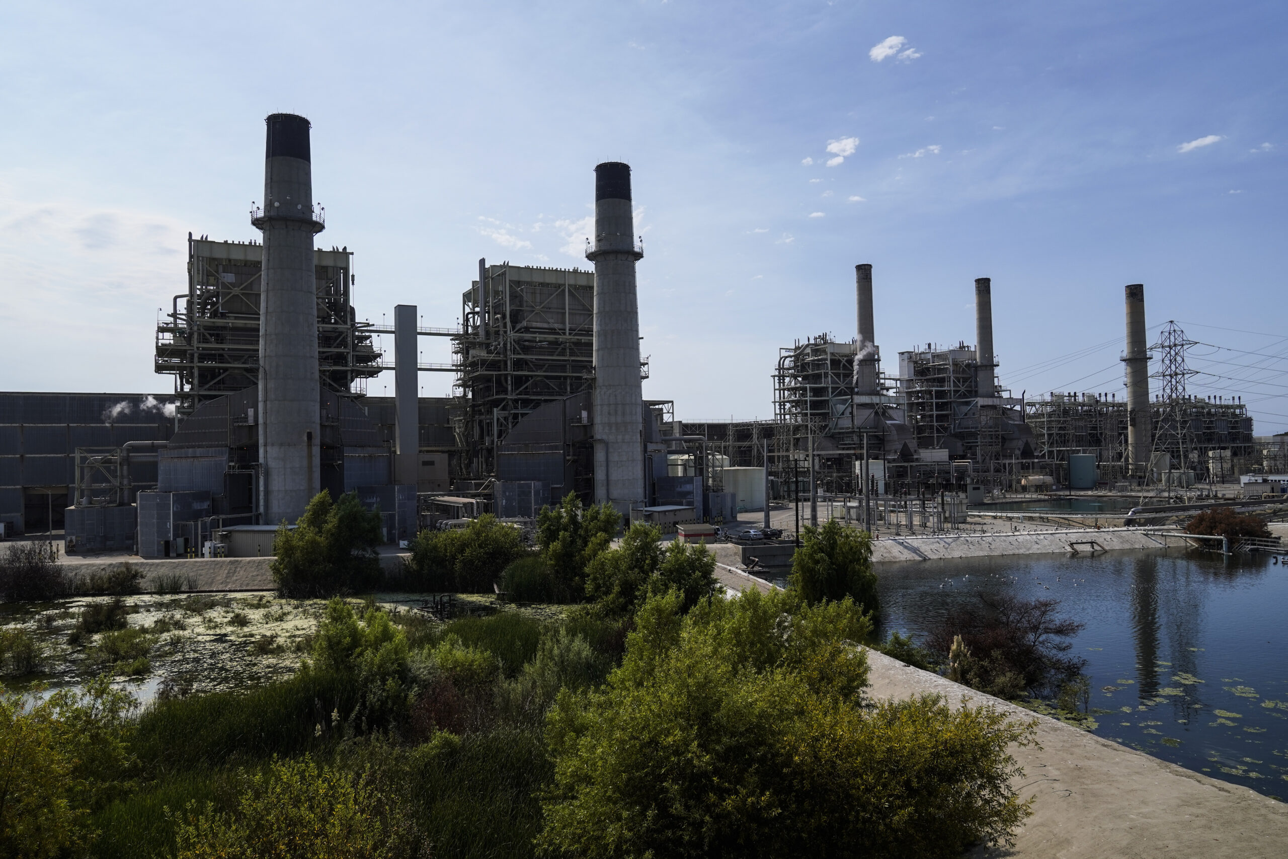 Washington natural gas initiative backer files suit to force state to comply