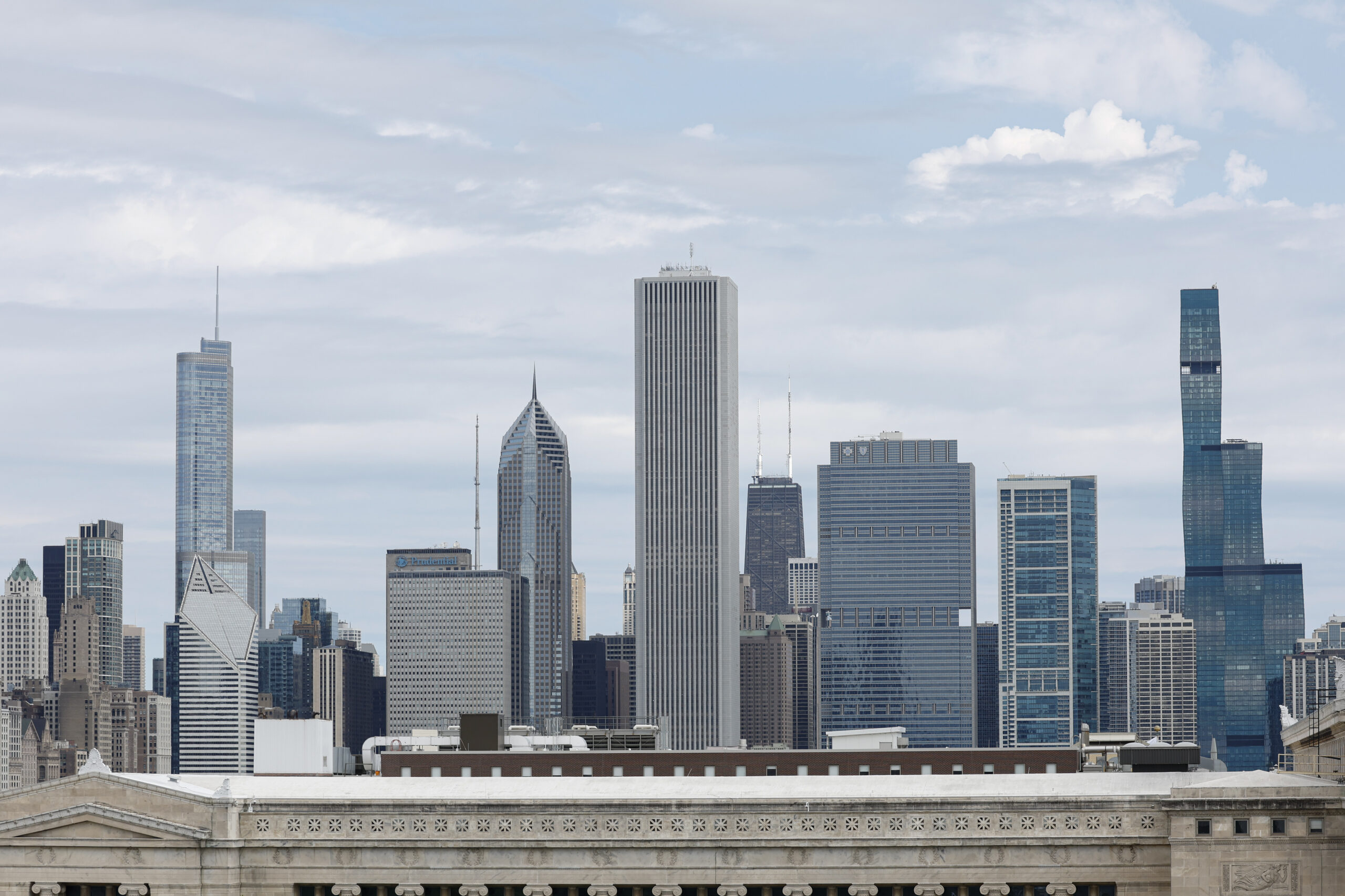Illinois lawmakers may decide if Chicago Bears get public dollars for a new stadium