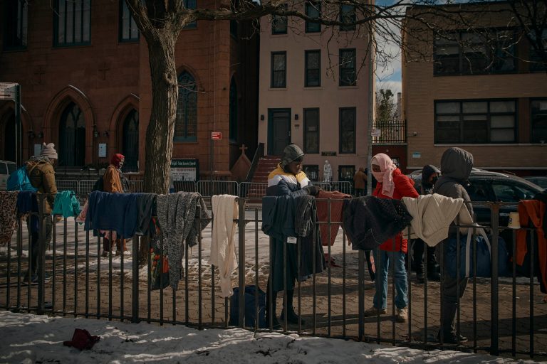 Mayor Adams agrees to cap ‘right to shelter’ stays for newly arrived migrants