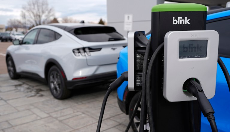 Washington state still grappling with ongoing EV charging challenges
