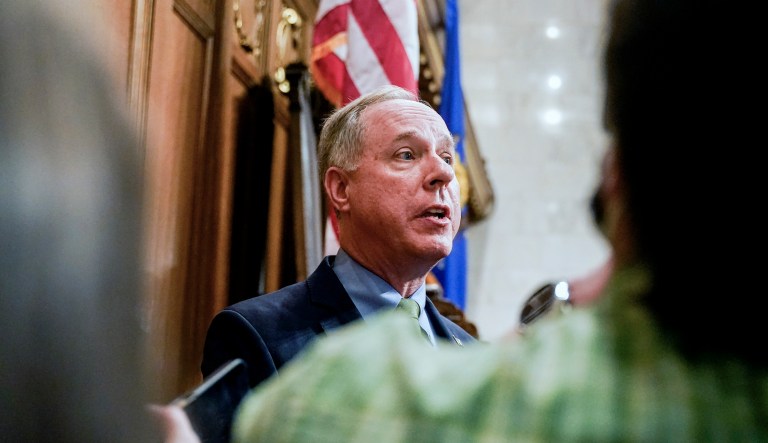 Recall Vos organizers shift blame for faulty signatures, recall failures