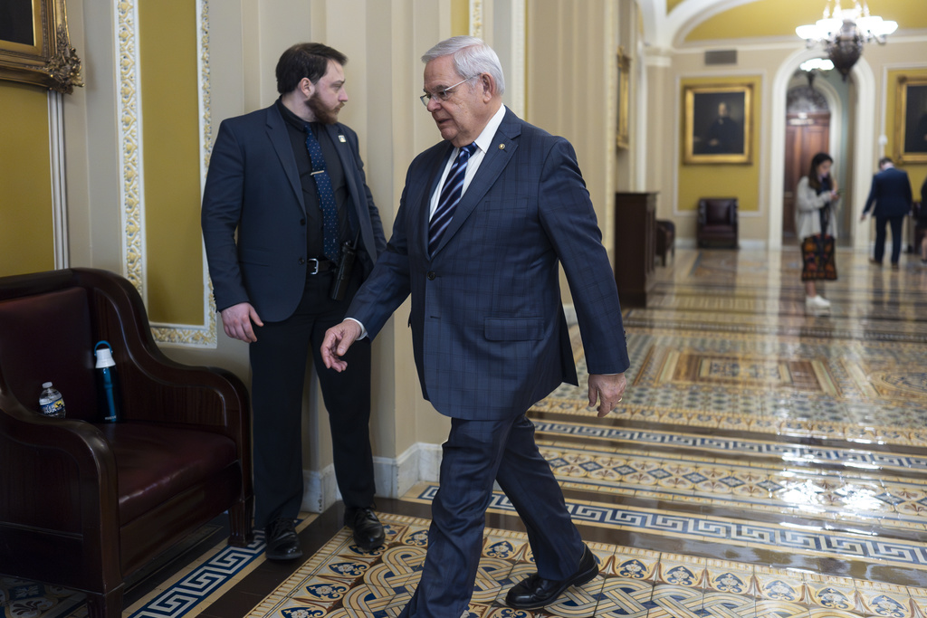 The independent candidate circus reaches Senate races