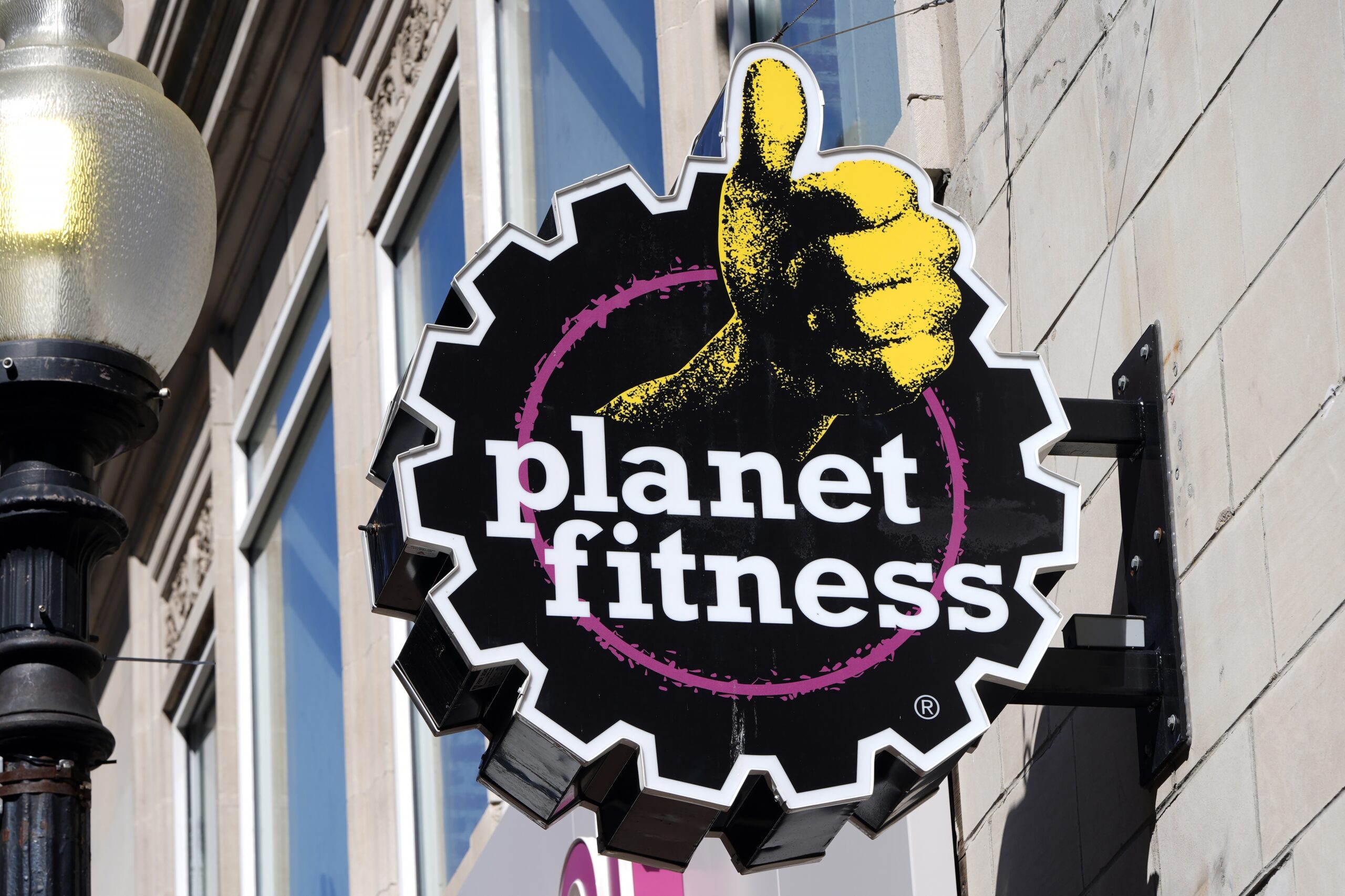 Planet Fitness assigns employee to chaperone transgender client in female changing area