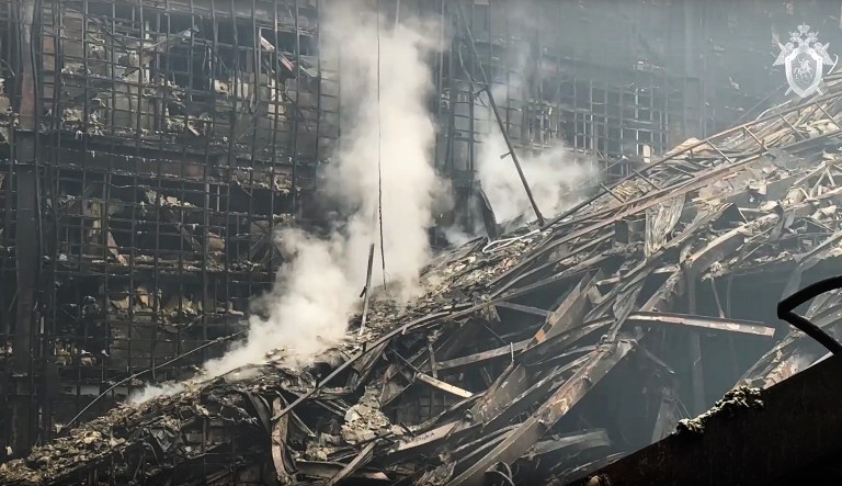 Putin makes absurd claim that US both warned of and helped facilitate ISIS attack