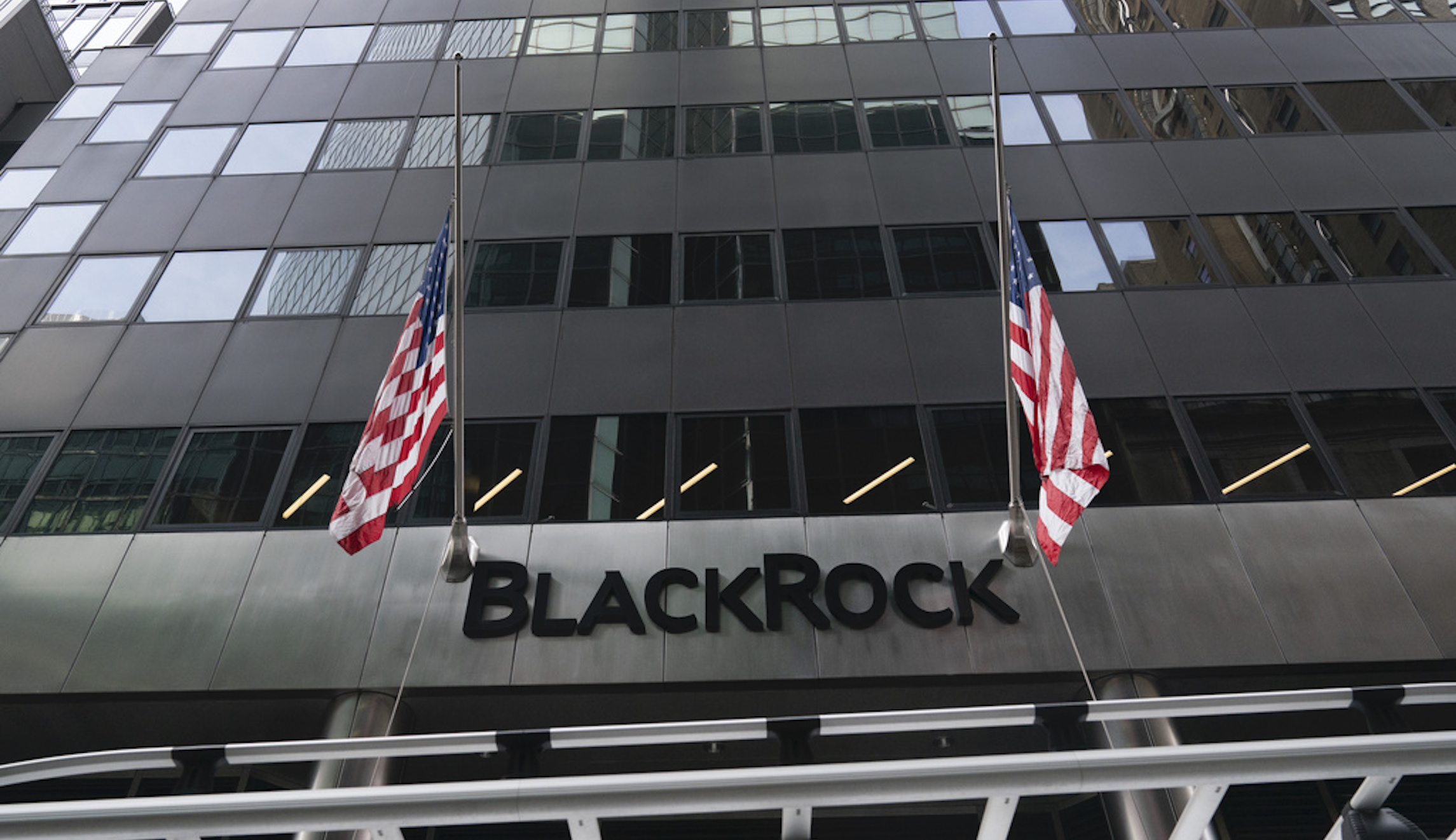 BlackRock enacts new voting policy for funds that consider climate change objectives