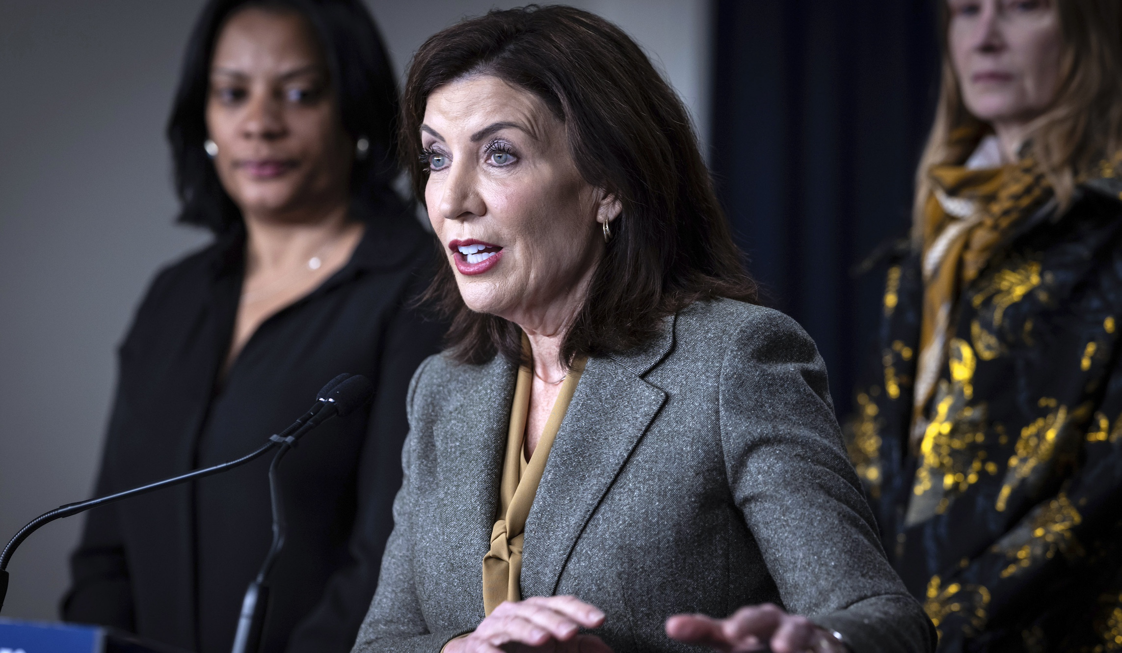 Kathy Hochul deploys National Guard to conduct bag checks in NYC subway