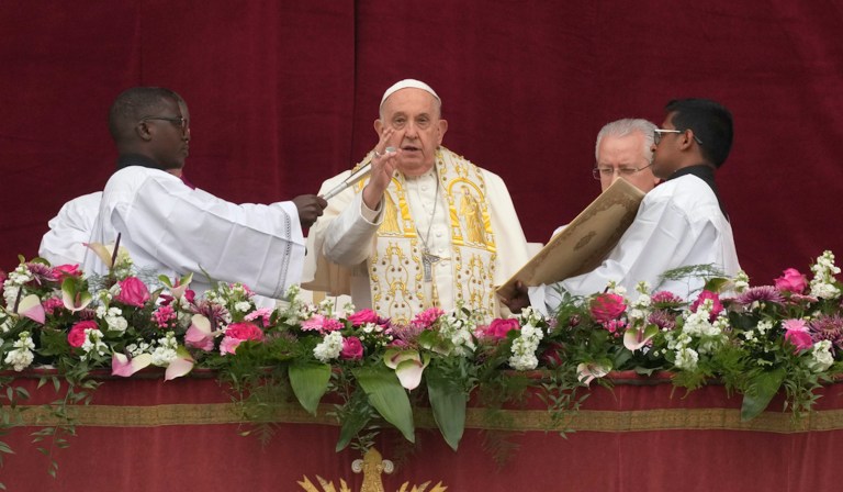 Pope Francis reaffirms stance on blessing married homosexual individuals