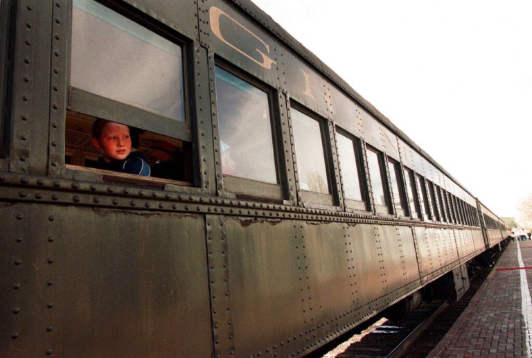 Approve the Union Pacific-Norfolk Southern merger