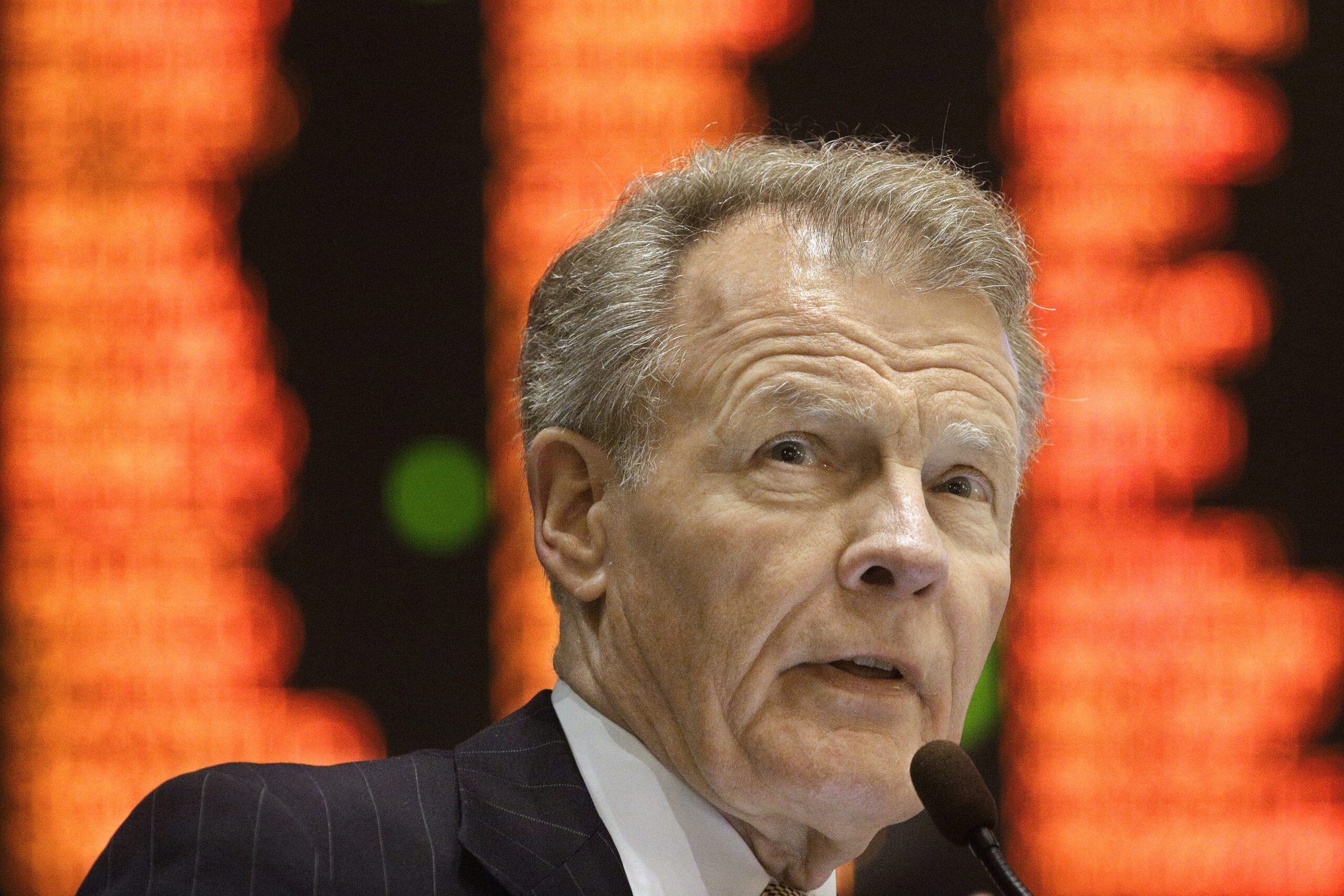 Showdown between ex-speaker and prosecutors set for Monday at corruption trial