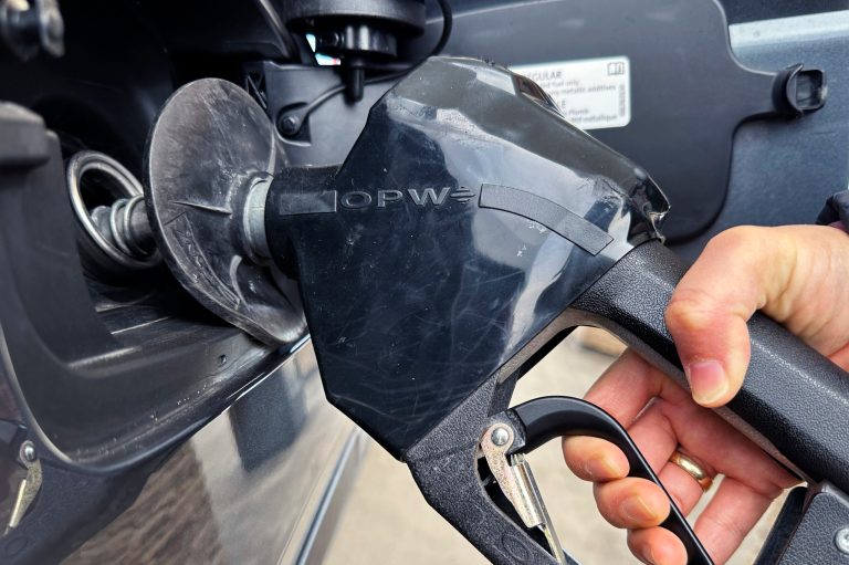 Proposal would freeze Illinois’ gas tax increase for two years