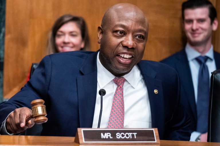 Tim Scott leads black Republicans to court support for Trump amid VP speculation
