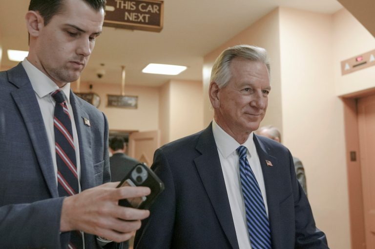 Tuberville suggests Ukrainian leaders are spending money US gives them on ‘beach houses all over the world’