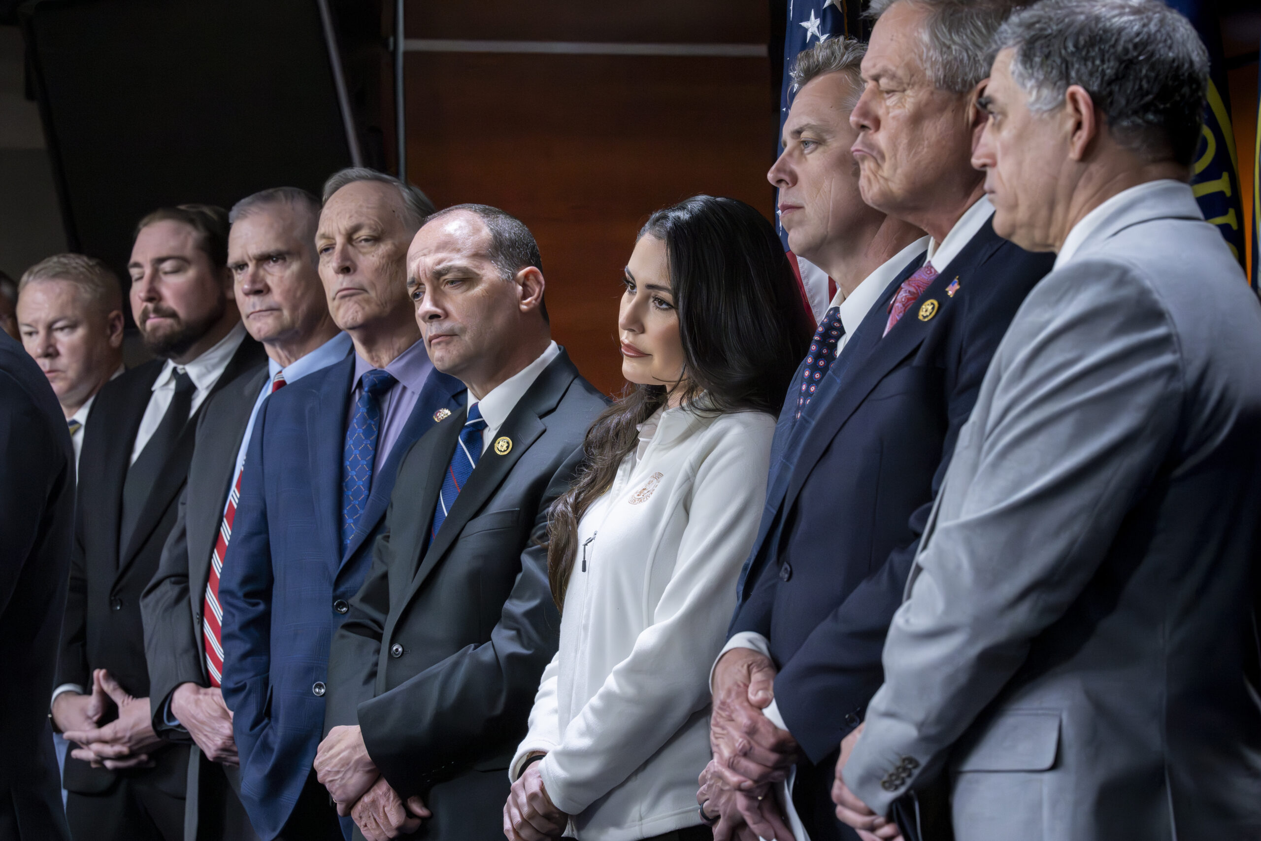 House shoots down warrant requirement for surveillance searches in dramatic tie vote