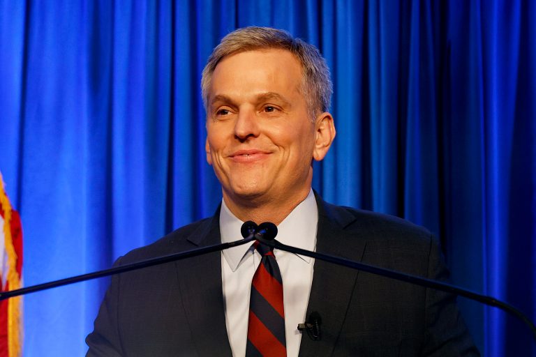 Vegetation near highway billboards cited for latest veto try