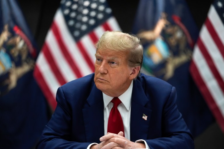 Trump seeks third way on abortion