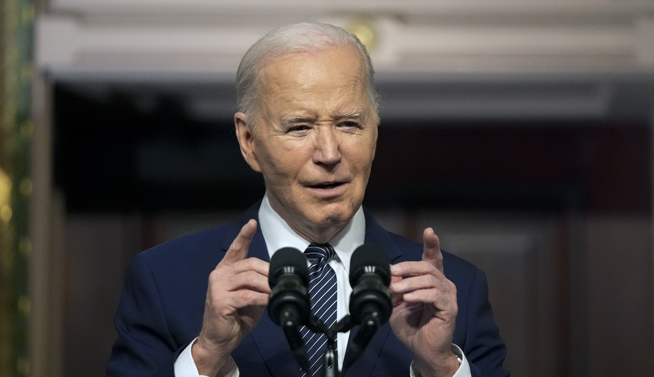 White House says Biden briefed on bird flu, risk to humans ‘low’