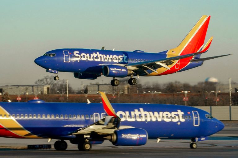 Southwest Boeing engine cover rips apart during takeoff in scary viral moment