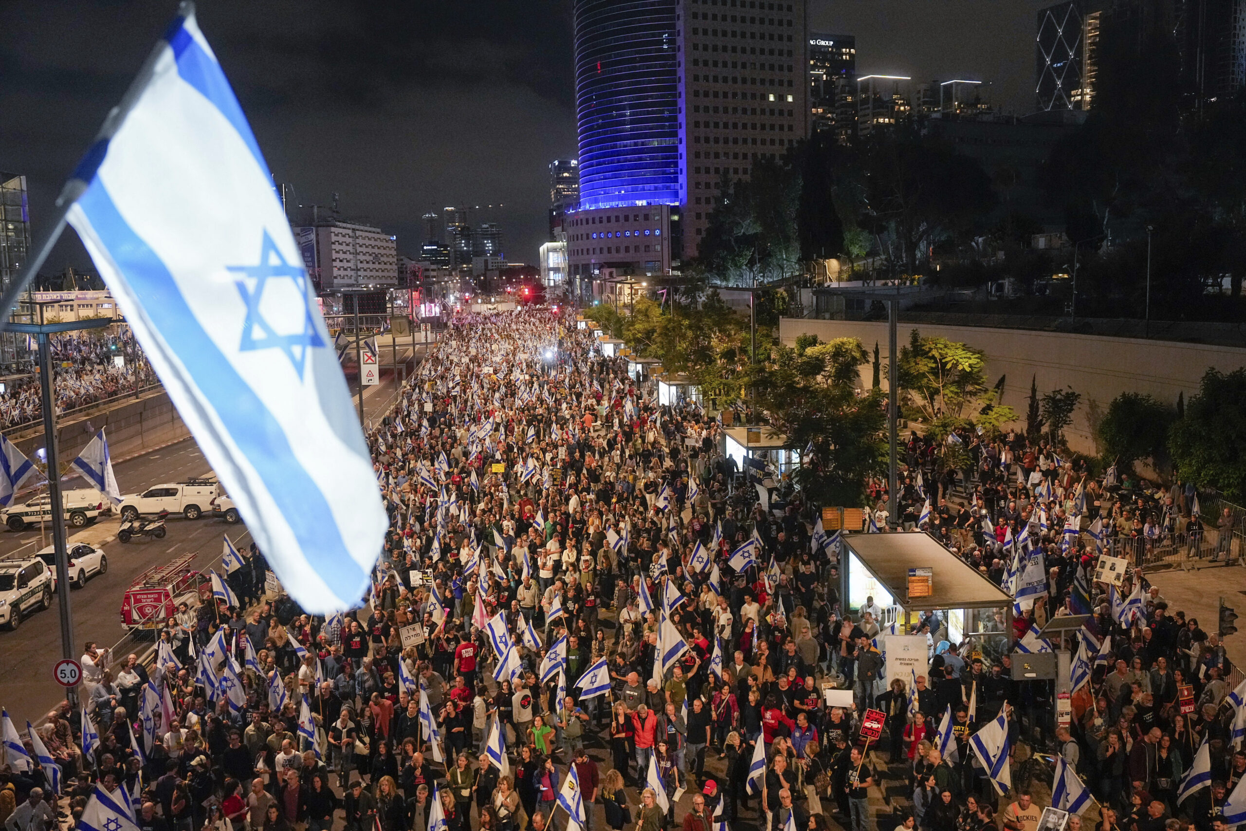 Israel shutters schools amid Iranian strikes
