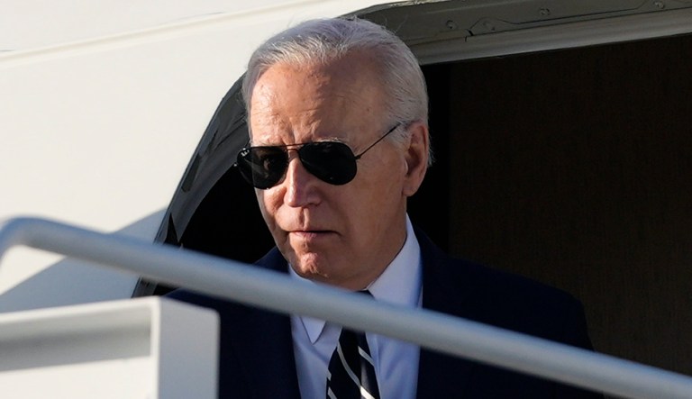 Three roadblocks holding up Biden cracking down on the southern border