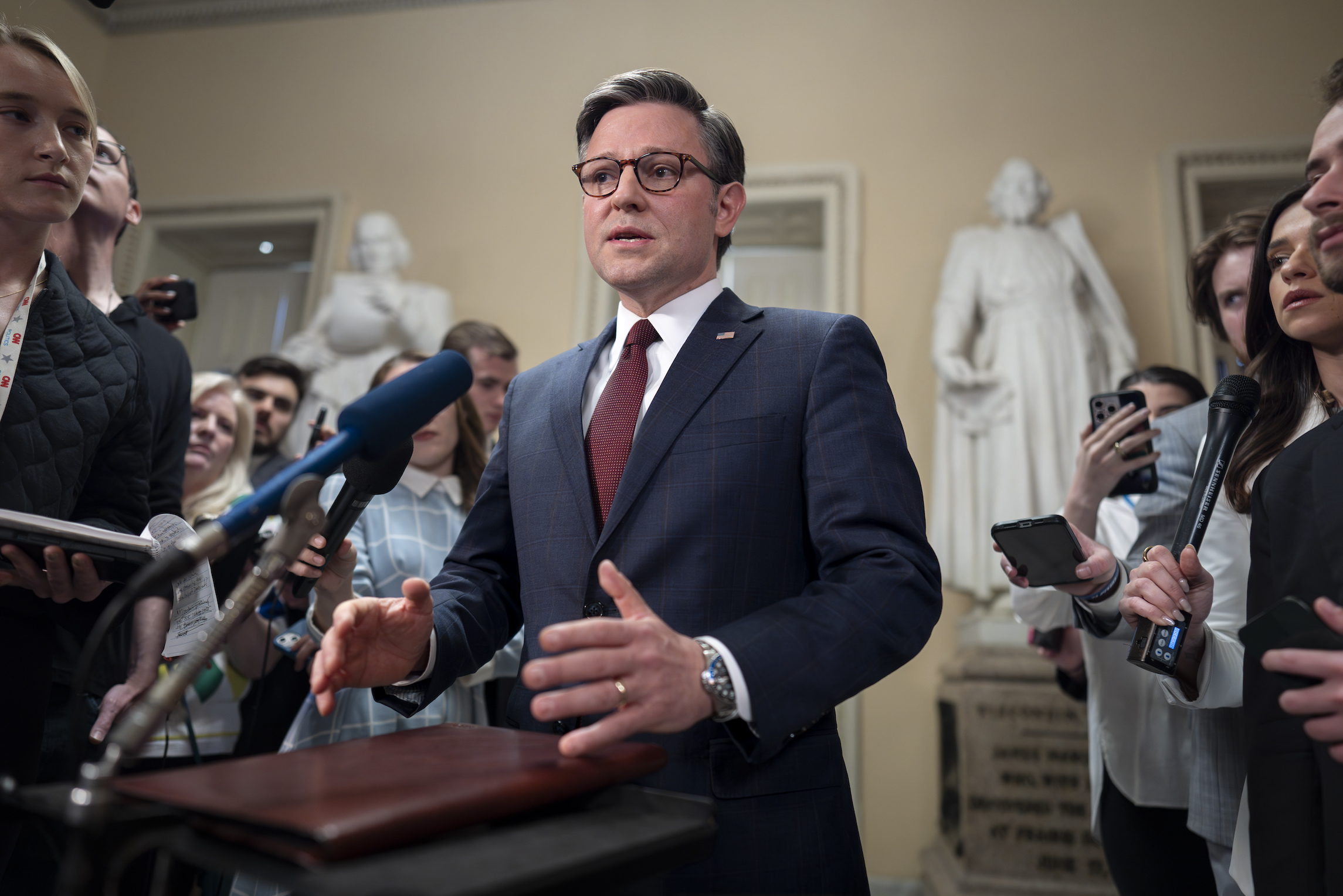 With a death and a defection, Republican control of the House falls to 217 seats over 212 Democrats
