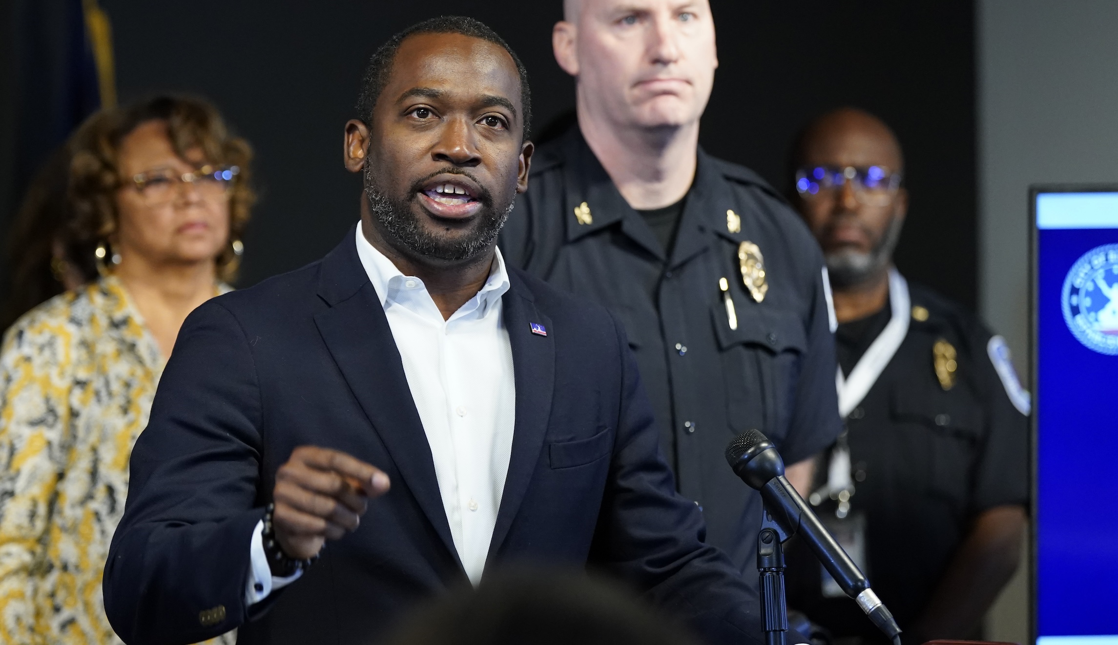 Richmond mayor drops out of Democratic primary for Virginia governor’s race