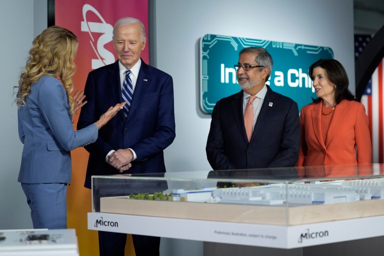 Biden meets with families of slain officers following backlash to Syracuse visit