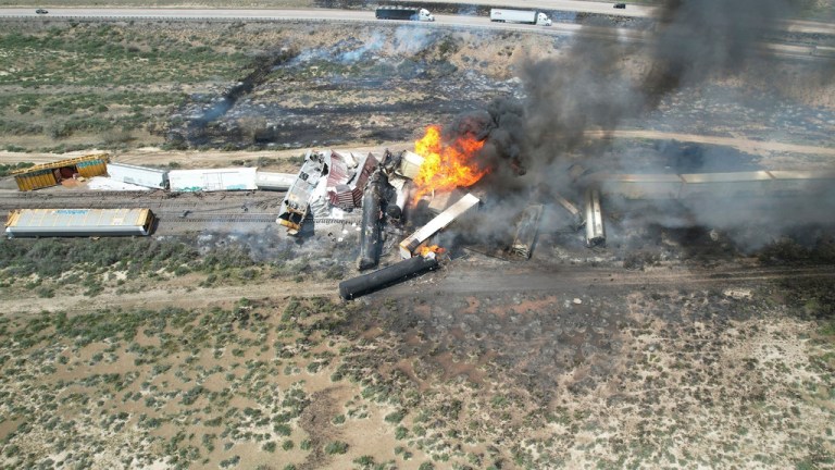 Train derailment near Arizona-New Mexico border results in fire