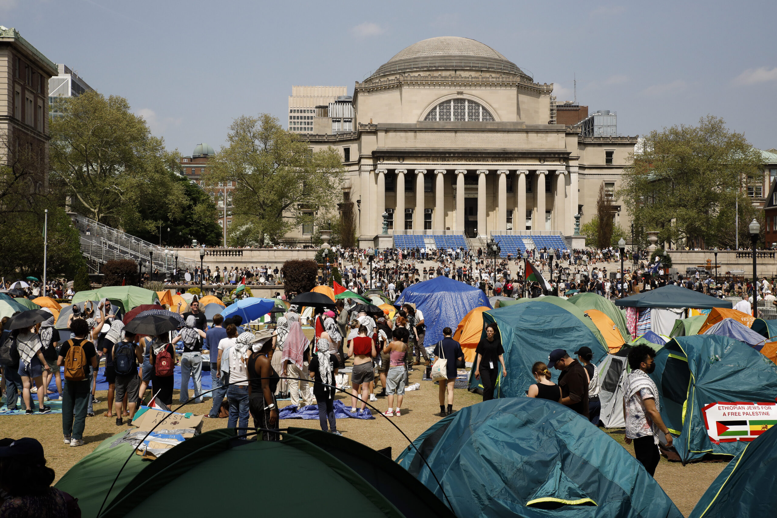 Pro-Palestinian protests threaten graduation ceremonies