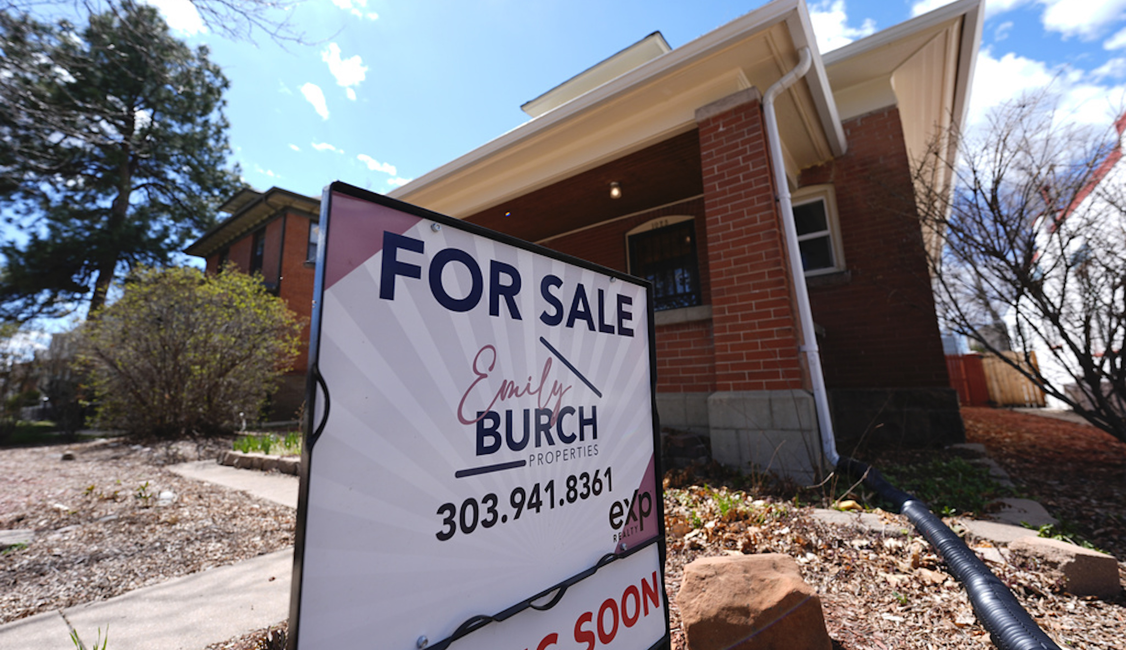 Housing starts rose in April despite higher mortgage rates