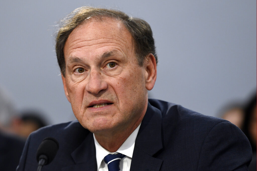 The Debrief with Chris Irvine: Justice Samuel Alito’s flag controversy