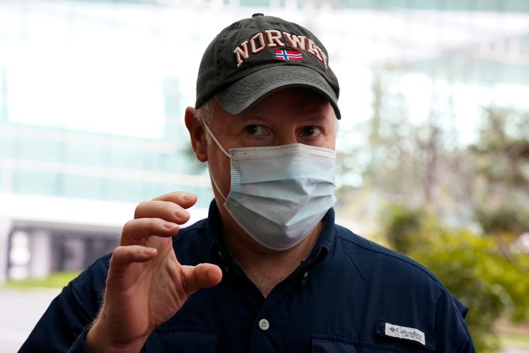 HHS suspends funding from organization that funded Wuhan virus research