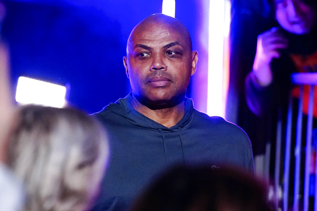 Charles Barkley laments ‘girls hating on Caitlin Clark’