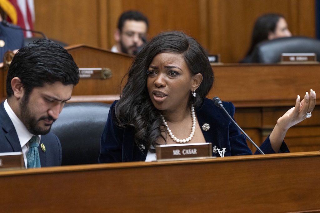 Crypto bros, corporations, and foreign governments: A look into who funds Jasmine Crockett