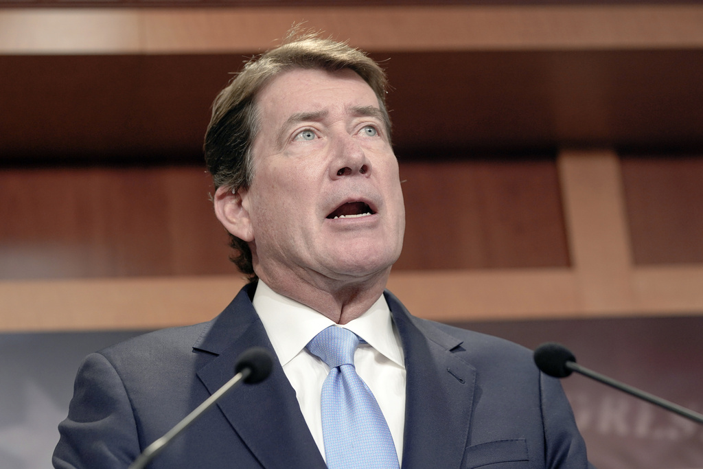 Hagerty joins chorus of GOP senators stoking efforts to cut funding from universities hosting protests