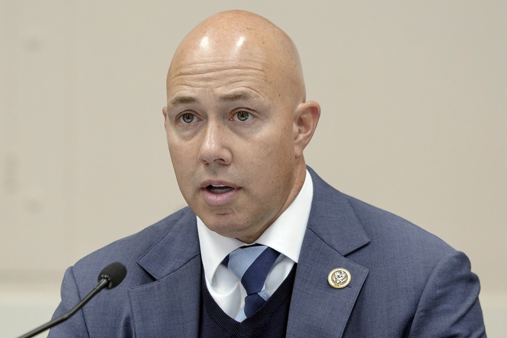 Florida veteran and lawmaker brought to tears reflecting on Memorial Day
