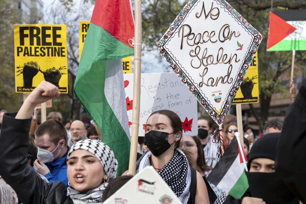 University president reportedly trapped in building by anti-Israel protesters