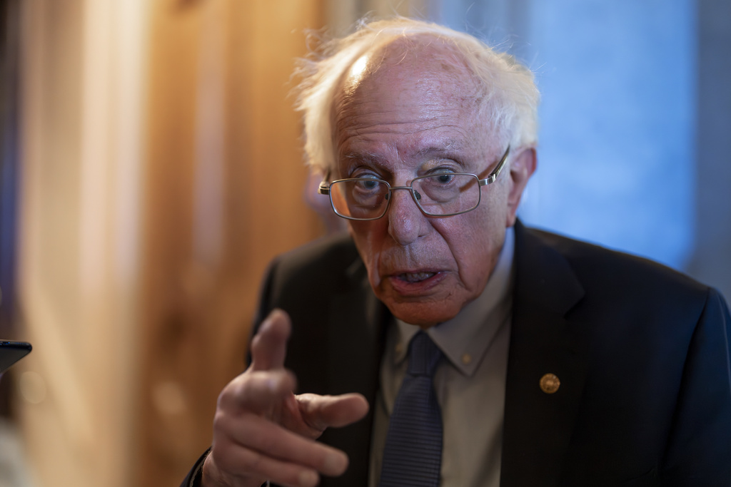 Sanders finds common cause with Trump to lower and cap credit card interest rates