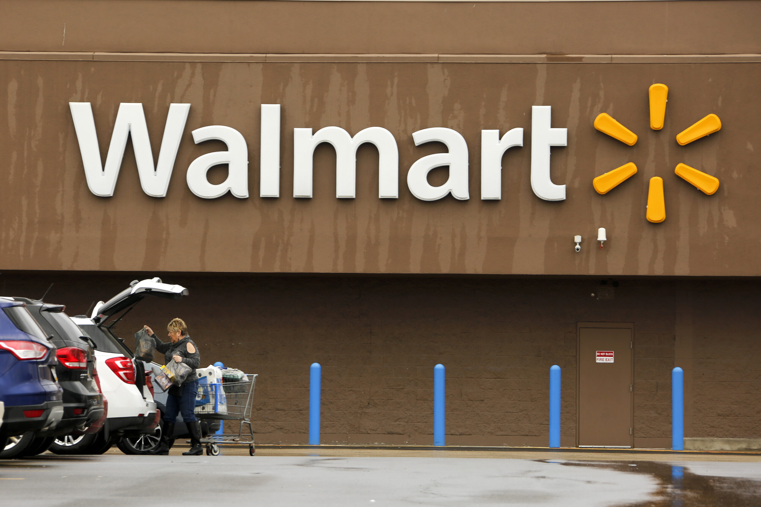 Walmart launching new cost-efficient grocery brand to help struggling shoppers