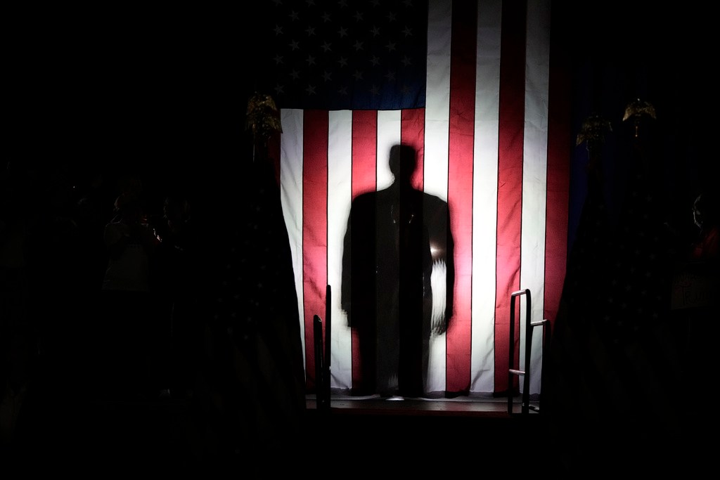 Trump back on the trail