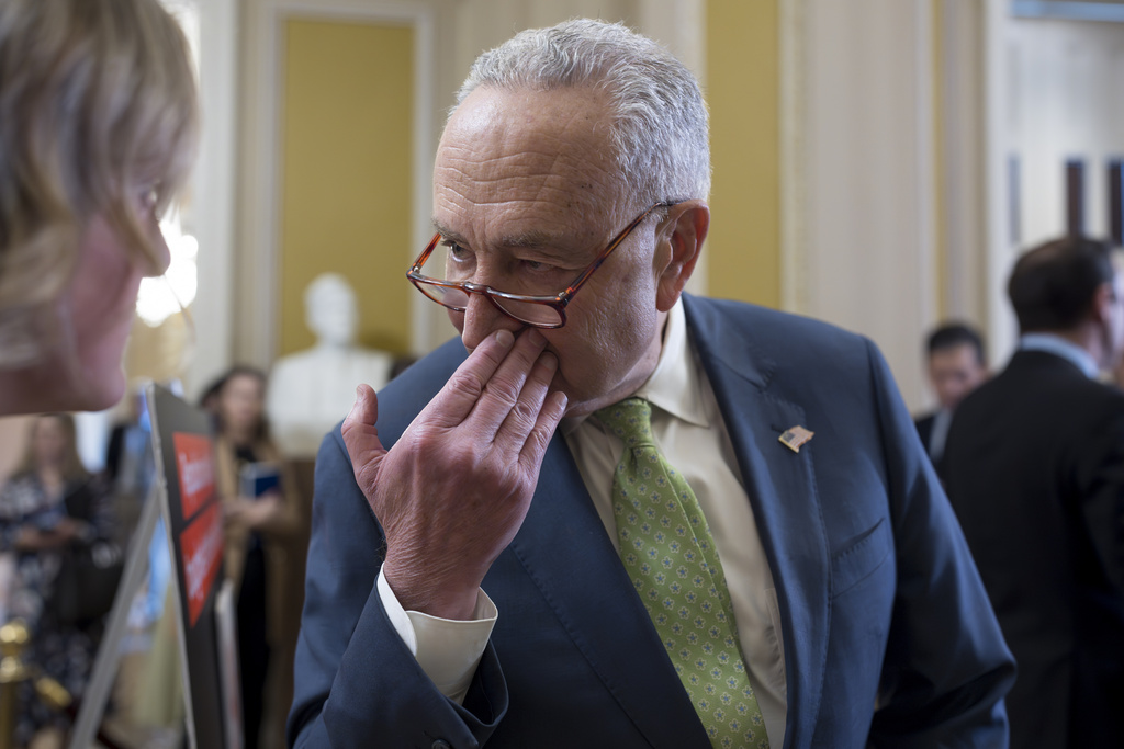 Schumer reintroducing bipartisan border bill to Senate but shares doubts over chances