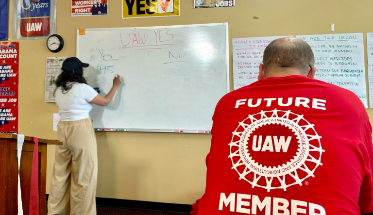 Workers at Alabama Mercedes plants break string of wins for UAW by rejecting unionization