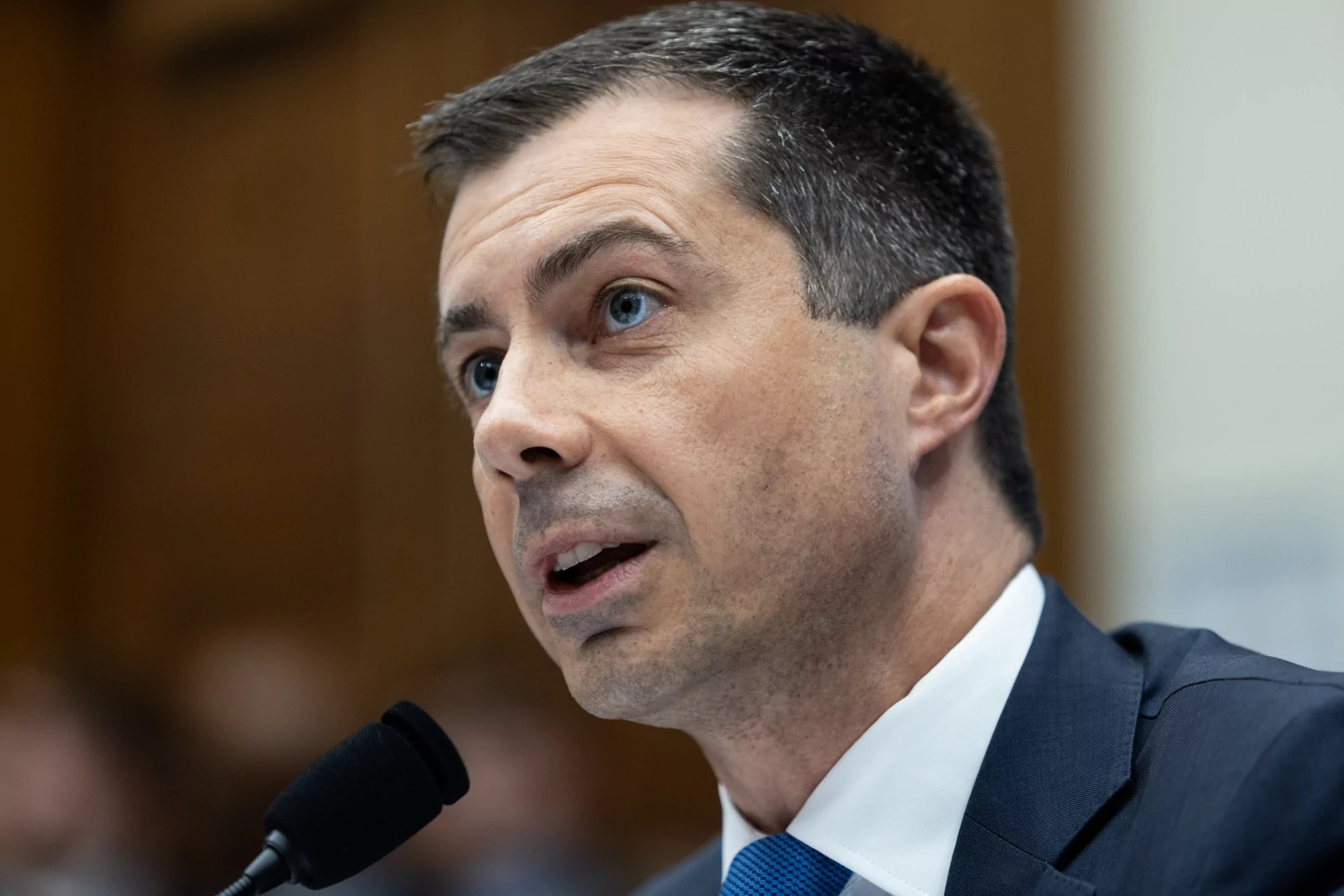 Pete Buttigieg demands Trump fire Waltz after war plan ‘screw-up’