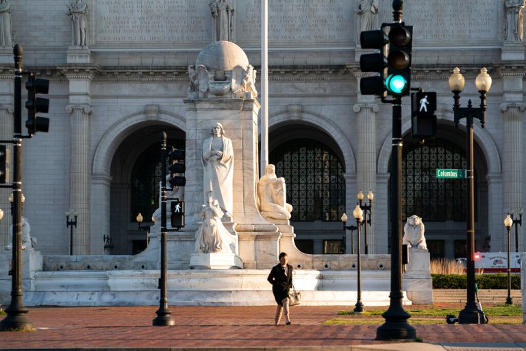 Massive 20-foot IUD placed in front of Washington Union Station