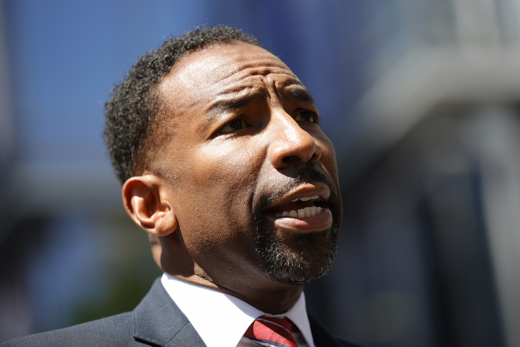 Atlanta deals with major water crisis as Democratic mayor comes under fire